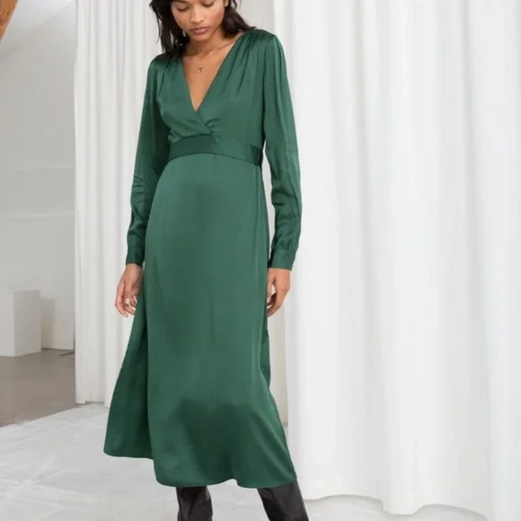 & Other Stories Plunging Green Satin Silk Dress NWT - Picture 1 of 5